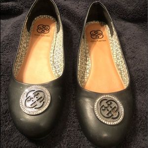 Women’s Black Flat Dress Shoes